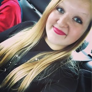 Meet your Posher, Marisa